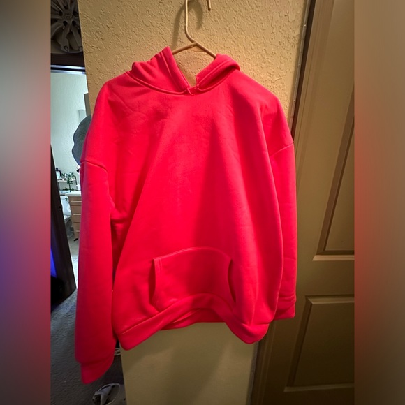 Hot Pink Oversized Comfy Hoodie: Cozy Chic - Picture 1 of 2
